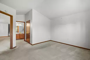18725 Emerald Cir, Brookfield, WI 53045 - Photo 11