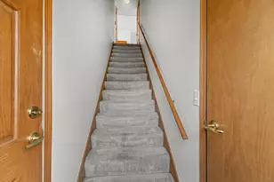 18725 Emerald Cir, Brookfield, WI 53045 - Photo 3