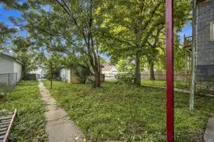 2625 N 37th St, Milwaukee, WI 53210 - Photo 3
