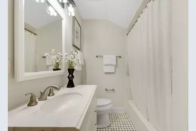 4821 W Elmdale Rd, Mequon, WI 53092 - Photo 19