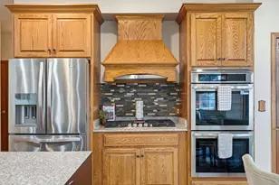 11210 W Green Tree Rd, Milwaukee, WI 53224 - Photo 17