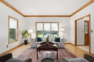 11210 W Green Tree Rd, Milwaukee, WI 53224 - Photo 7