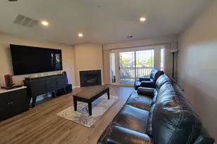 9313 S Cobblestone Way, Franklin, WI 56313 - Photo 3
