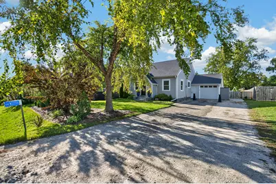 S89W22720  Milwaukee Ave, Big Bend, WI 53103 - Photo 33