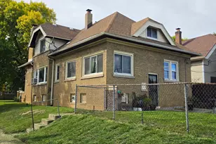 2402 N 48th St, Milwaukee, WI 53210 - Photo 3