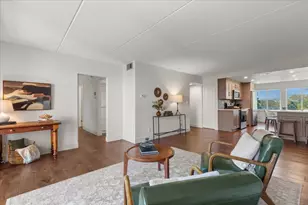 111 11th St, Racine, WI 53403 - Photo 9