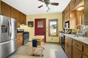 3958 S 1st Pl, Milwaukee, WI 53207 - Photo 7