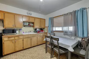 3913 N 72nd St, Milwaukee, WI 53216 - Photo 7