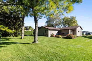 827 Nicholas Ct, Manitowoc, WI 54220 - Photo 29
