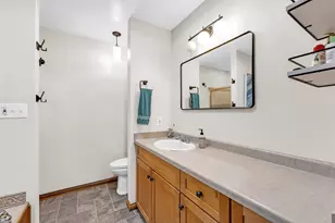 7111 Friisgard Vei, Racine, WI 53185 - Photo 25