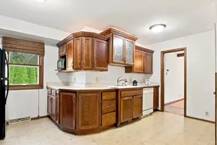4726 69th St, Kenosha, WI 53142 - Photo 9