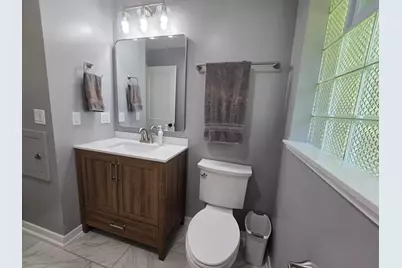 1425 S Sunny Crest Dr, New Berlin, WI 53146 - Photo 7