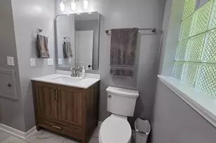 1425 S Sunnycrest Dr, New Berlin, WI 53146 - Photo 7