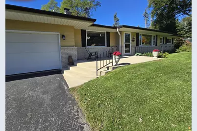 1425 S Sunny Crest Dr, New Berlin, WI 53146 - Photo 21