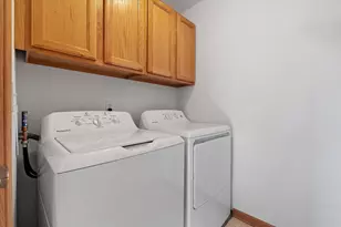 617 Westfield Way, Pewaukee, WI 53072 - Photo 21