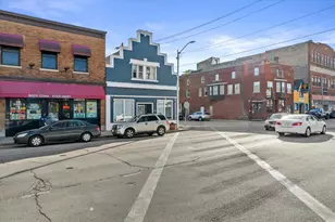 1033 W Lincoln Ave, Milwaukee, WI 53215 - Photo 15
