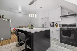1033 W Lincoln Ave, Milwaukee, WI 53215 - Photo 47
