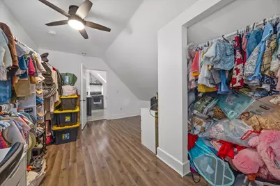 1033 W Lincoln Ave, Milwaukee, WI 53215 - Photo 51