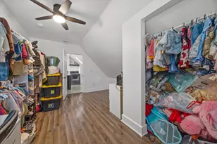 1033 W Lincoln Ave, Milwaukee, WI 53215 - Photo 51