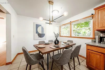 4214 W Portage St, Milwaukee, WI 53209 - Photo 7