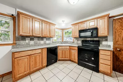 4214 W Portage St, Milwaukee, WI 53209 - Photo 5