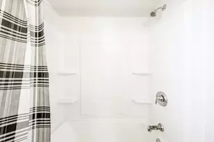 4214 W Portage St, Milwaukee, WI 53209 - Photo 17