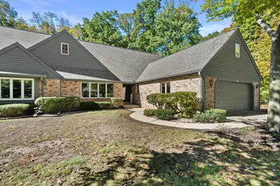 12427 N Golf Dr, Mequon, WI 53092 - Photo 43