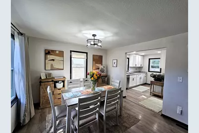 2357 S 80th St, West Allis, WI 53219 - Photo 11