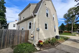 2357 S 80th St, West Allis, WI 53219 - Photo 5