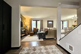 2357 S 80th St, West Allis, WI 53219 - Photo 21