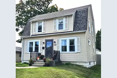 2357 S 80th St, West Allis, WI 53219 - Photo 3
