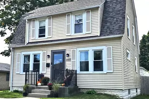 2357 S 80th St, West Allis, WI 53219 - Photo 3