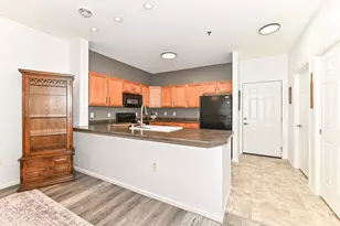 1610 Gabriel Dr, Waukesha, WI 53188 - Photo 9