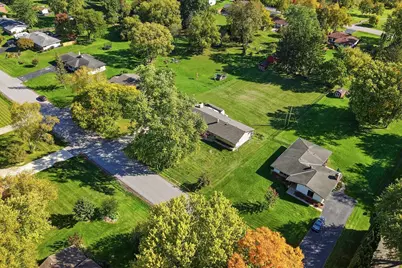 W215N10122  Hickory Dr, Germantown, WI 53017 - Photo 25