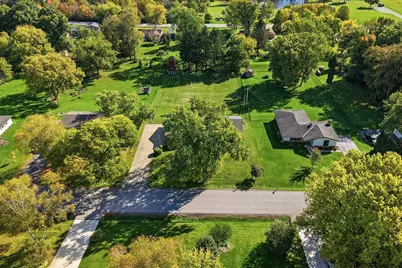 W215N10122  Hickory Dr, Germantown, WI 53017 - Photo 35