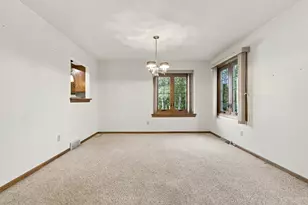 7534 W Tuckaway Creek Dr, Franklin, WI 53132 - Photo 9