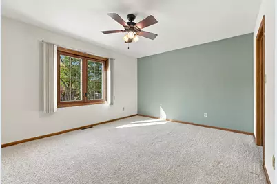 7534 W Tuckaway Creek Dr, Franklin, WI 53132 - Photo 27
