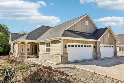 6777 S Prairiewood Ln, Franklin, WI 53132 - Photo 1