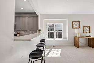 6777 S Prairie Wood Ln, Franklin, WI 53132 - Photo 11
