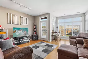 1925 N Water St, Milwaukee, WI 53202 - Photo 3