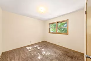 1631 S 94th Pl, West Allis, WI 53214 - Photo 19