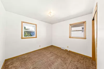 1631 S 94th Pl, West Allis, WI 53214 - Photo 17