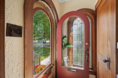6430 W Wisconsin Ave #6432, Wauwatosa, WI 53213 - Photo 3