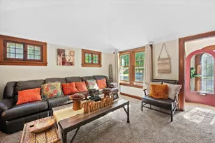6430 W Wisconsin Ave, Wauwatosa, WI 53213 - Photo 5