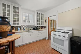 6430 W Wisconsin Ave, Wauwatosa, WI 53213 - Photo 11