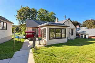 304 Oxford Rd, Waukesha, WI 53186 - Photo 27