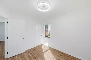4170 S 5th Pl, Milwaukee, WI 53207 - Photo 11