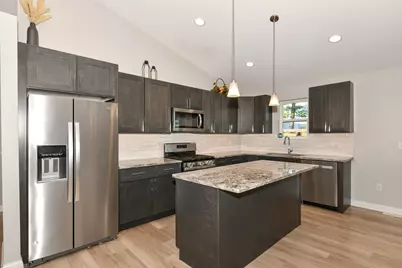 529  Arbor Ridge Dr, Delavan, WI 53115 - Photo 7