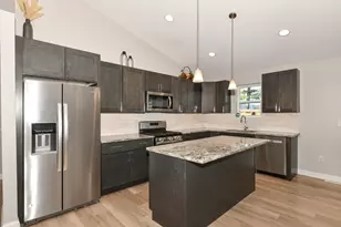 529 Arbor Ridge Dr, Delavan, WI 53115 - Photo 7