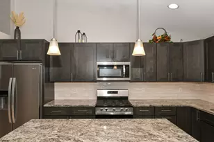 529 Arbor Ridge Dr, Delavan, WI 53115 - Photo 9